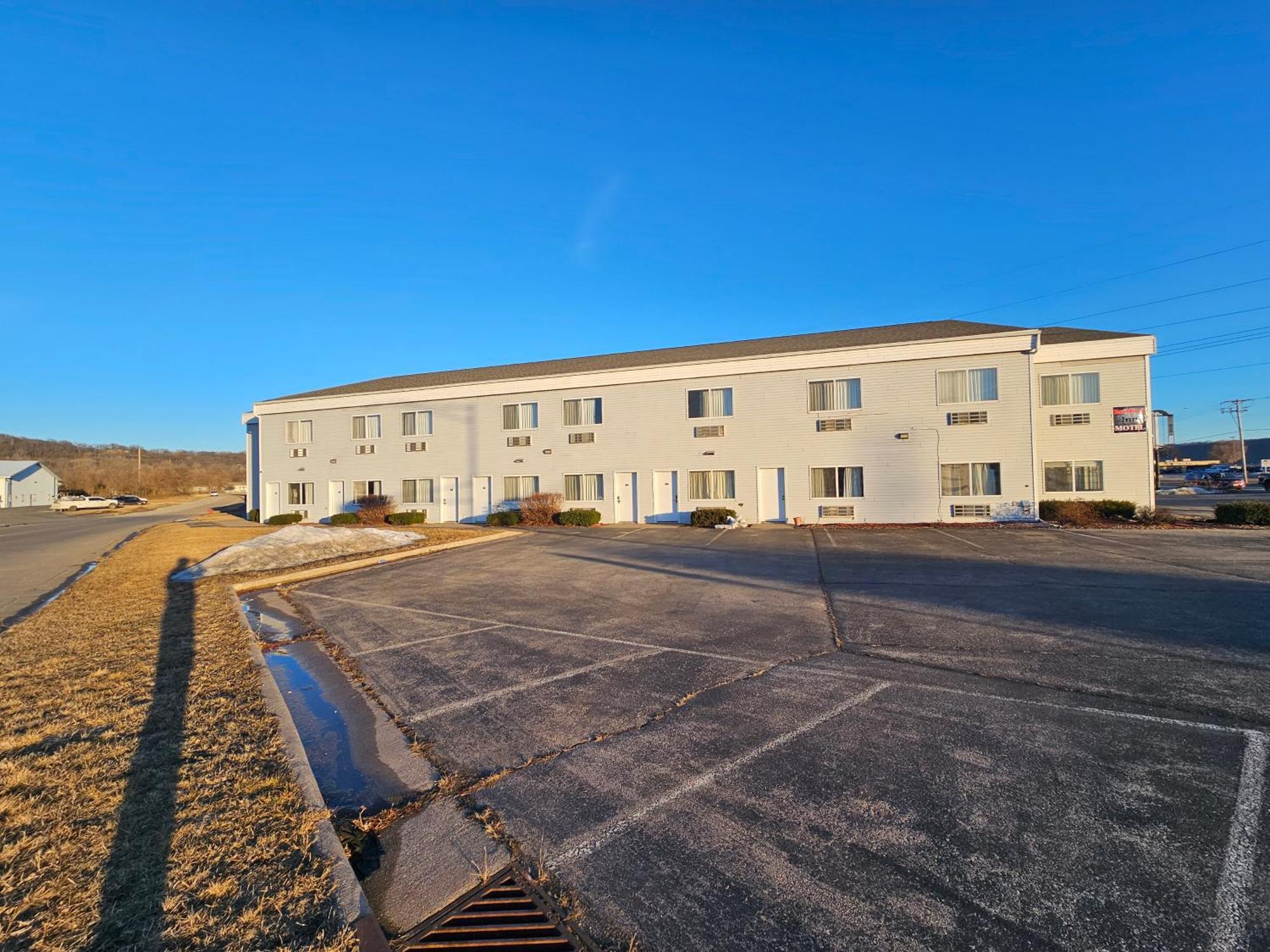 Northwood Inn - Prairie Du Chien Exterior photo