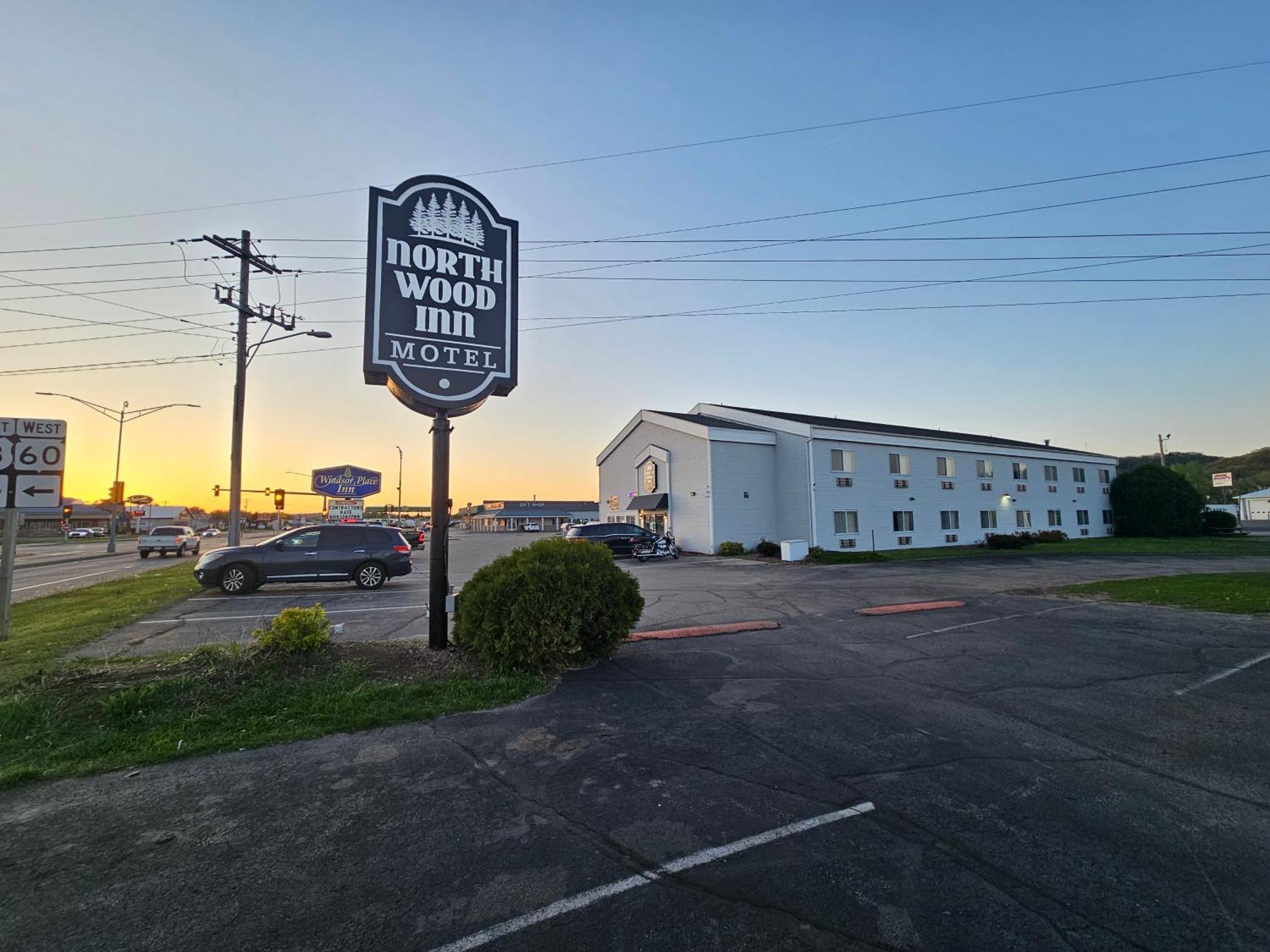 Northwood Inn - Prairie Du Chien Exterior photo